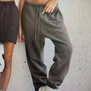 Like New Elwood Core Sweatpants - Vintage Grey SM